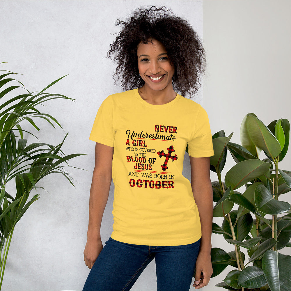 NEVER UNDERESTIMATE A GIRL BORN IN OCTOBERT-Shirt - Fearless Confidence Coufeax™